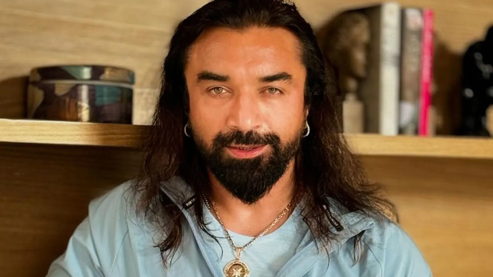 Ajaz Khan 