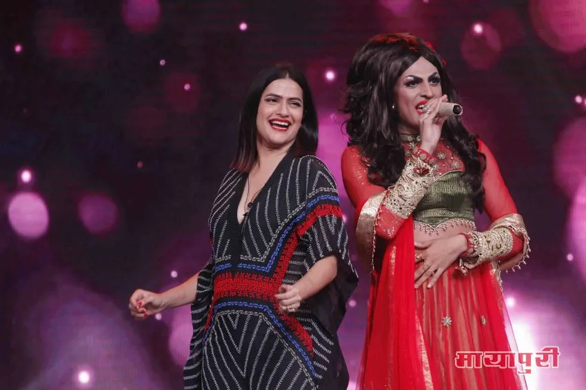 Sa Re Ga Ma Pa-Judge Sona Mohapatra with contestsant Sushant Divgikar in his drag queen avataar