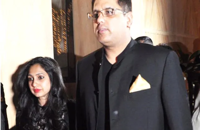 Rinki khanna husband