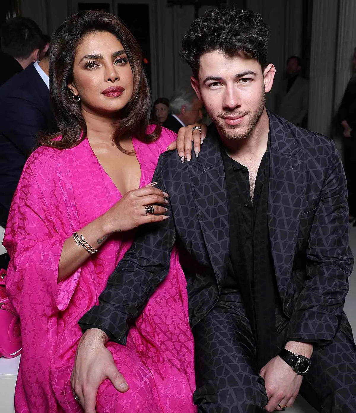 Priyanka Chopra को Nick Jonas को डेट करने से पहले किस बात का था डर, किसने  मिलवाया दोनों को ?