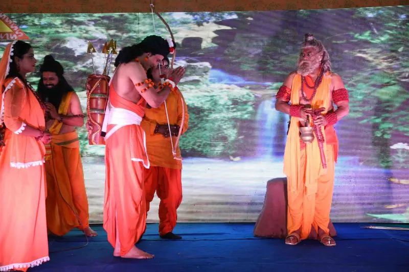 पांचवे दिन सीता-हरण का प्रसंग देख भीगी दर्शकों की आंखें