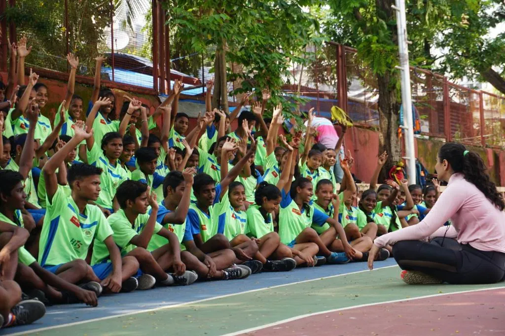 प्राची तेहलान ने खास बच्चों के साथ बास्केटबॉल खेलकर सेलिब्रेट किया अपना जन्मदिन
