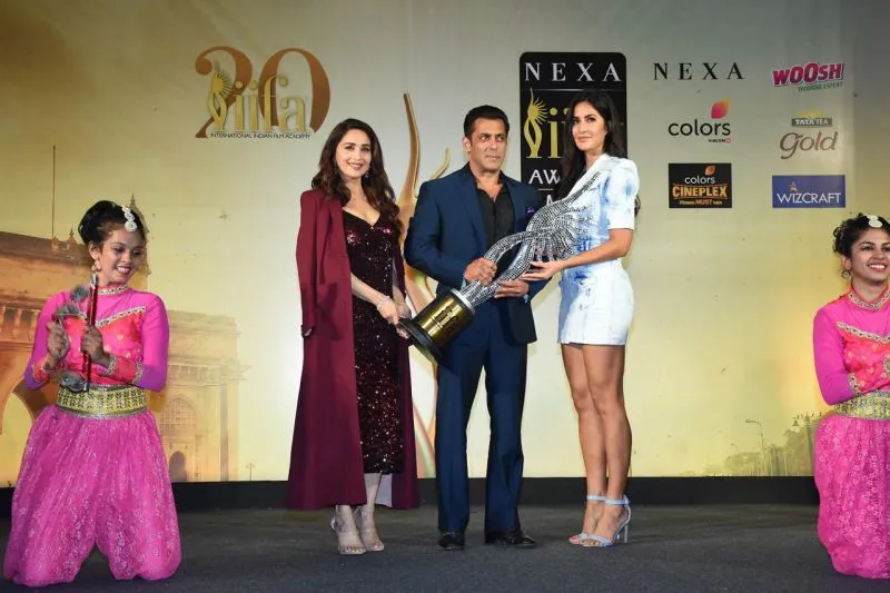 Photos: IIFA की प्रेस कॉन्फ्रेंस में पहुंचे सलमान खान, माधुरी और कैटरीना भी साथ आईं नज़र