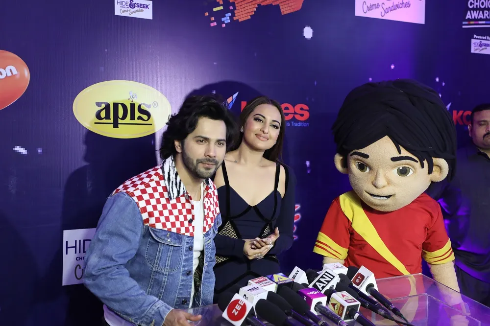 Varun Dhawan, Sonakshi Sinha