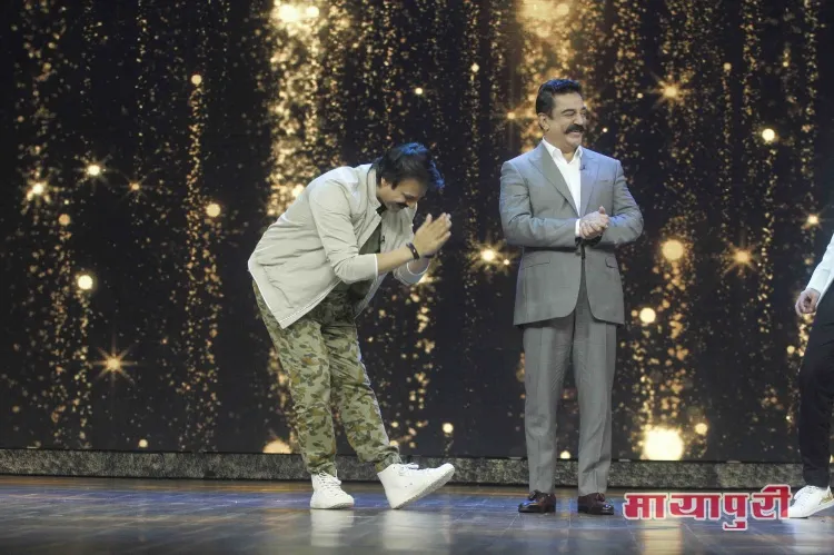 Vivek Oberoi bowing down to Kamal Hssan 