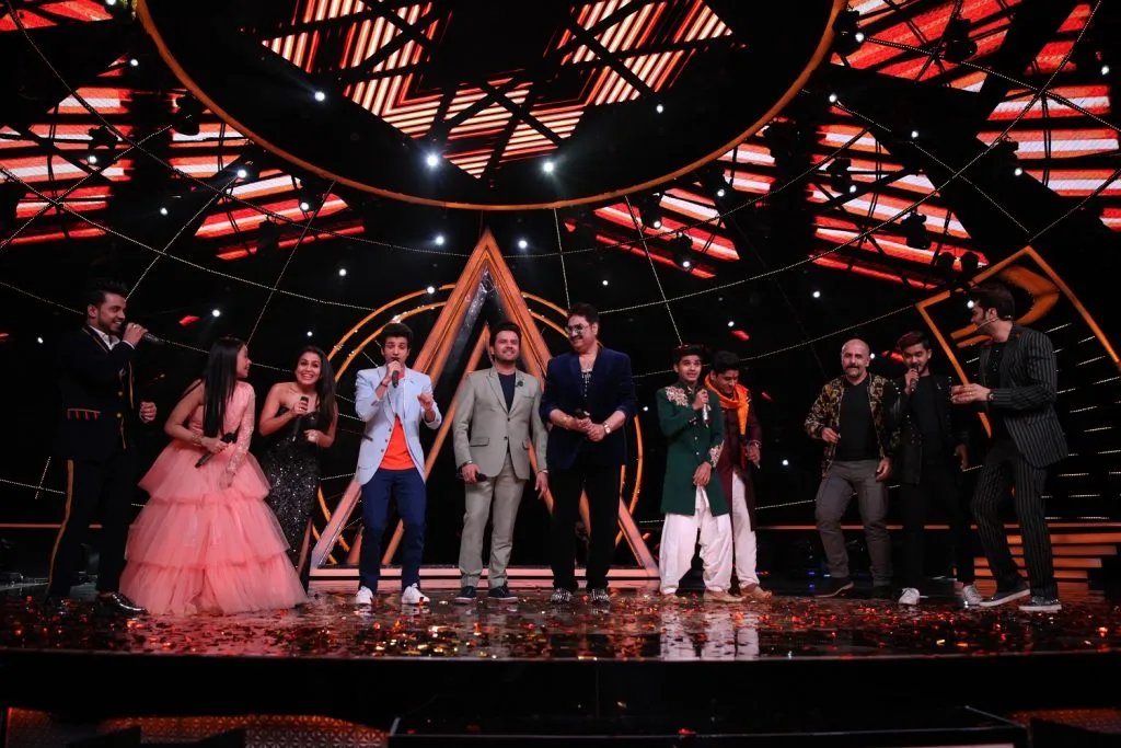 Kumar Shanu with Indian Idol Judges and Contestant