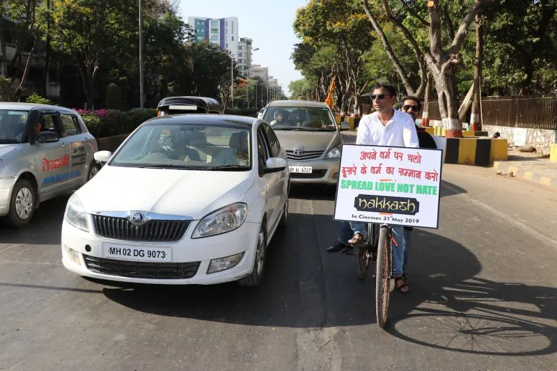 ‘नक्काश’ की स्टारकास्ट ने मुंबई में शांति और प्यार फैलाने के लिए साइकिल-यात्रा आयोजित की