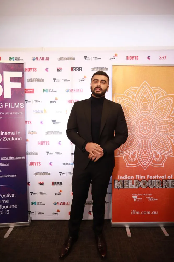 मेलबर्न IFFM अवार्ड्स 2019 में शाहरुख, तब्बू सहित अन्य कलाकार हुए सम्मानित