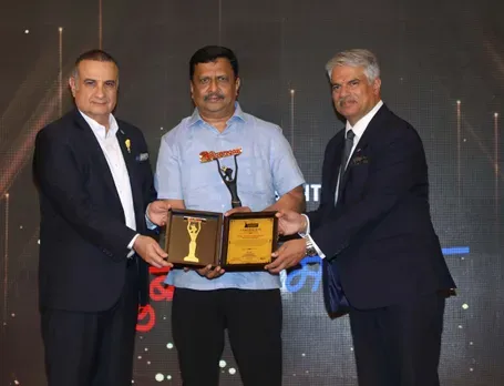 Kobbi, Jeetendra Pardeshi & Harjinder Kang 1