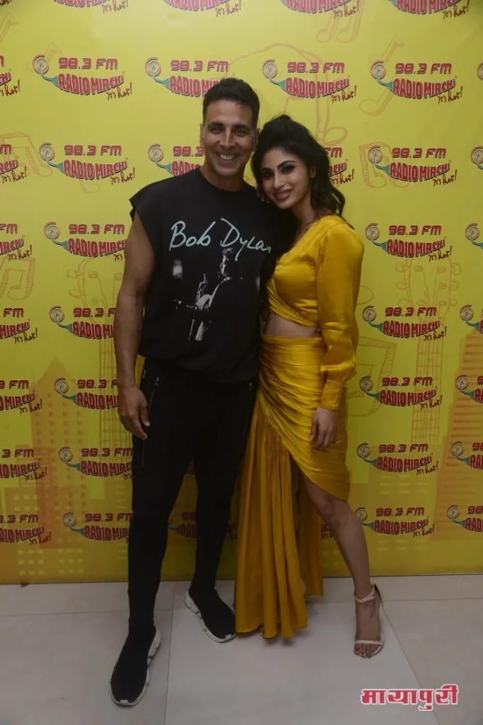 Akshay Kumar, Mouni Roy