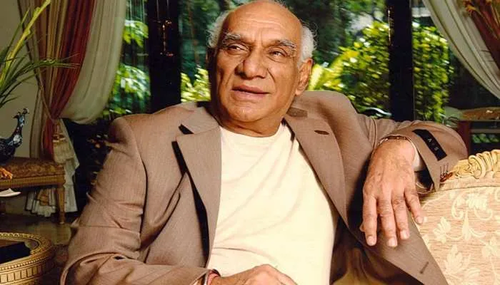 बम-बारूद से प्यार करने लगे थे Yash Chopra, मां के आंसुओं ने बनाया बॉलीवुड  का किंग ऑफ रोमांस