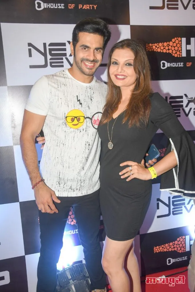  Kaishav Arora with Deepshikha Nagpal 