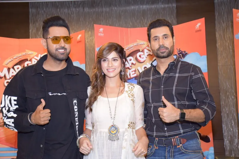 Gippy Grewal, Sapna Pubbi, Binnu Dhillon