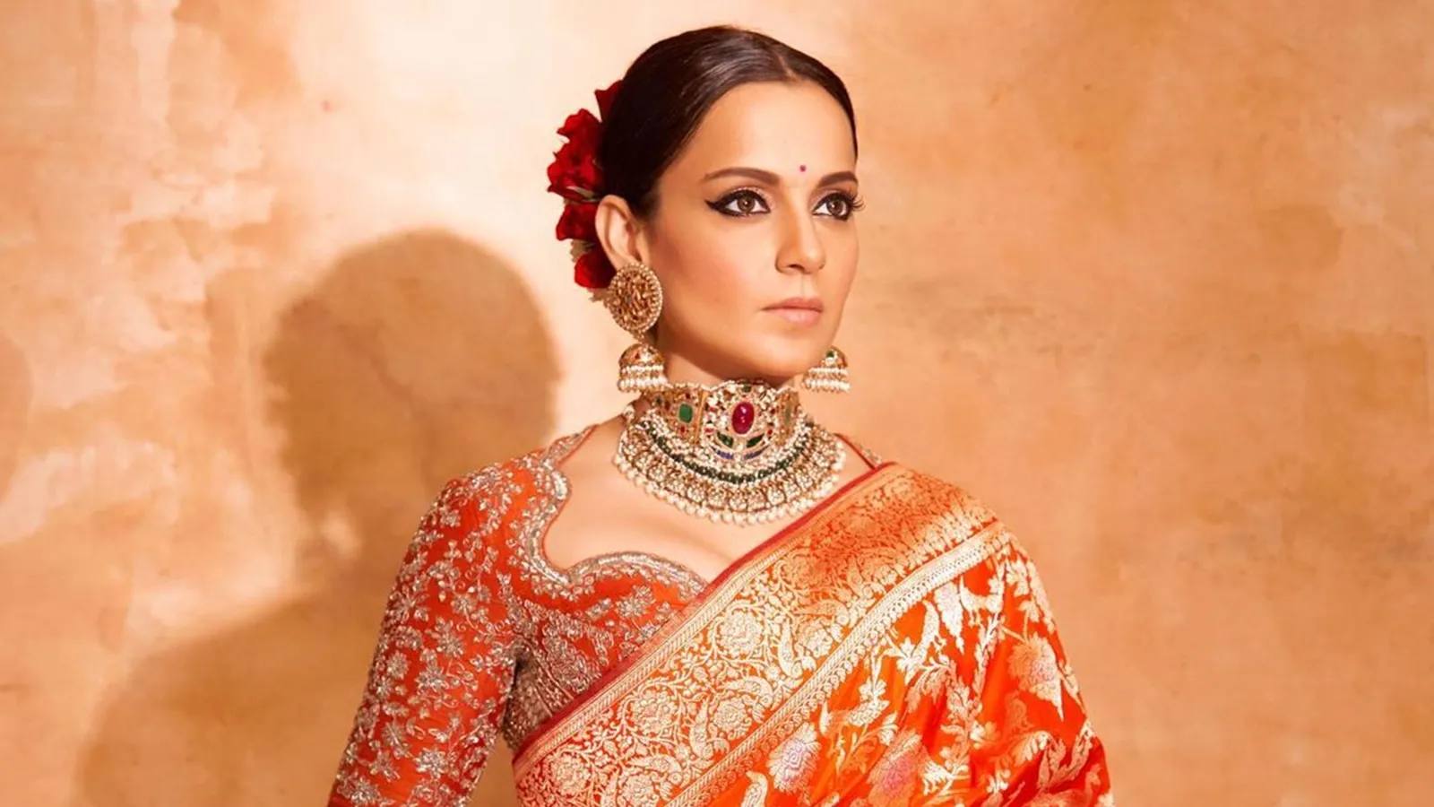 Kangana Ranaut declares assets worth Rs 91 cr as she files nomination; 6.7  kgs of gold worth Rs 5 cr, debt of Rs 17 cr | Bollywood News - The Indian  Express