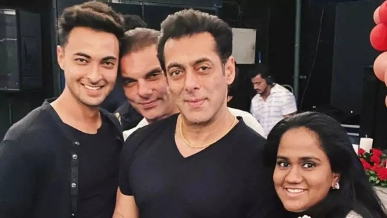 ruslaan actor aayush sharma talk about relationship with salman khan says  khan family did not take my decision Aayush Sharma ने Salman Khan संग  रिश्तों पर किया खुलासा, कहा- मेरा हर फैसला