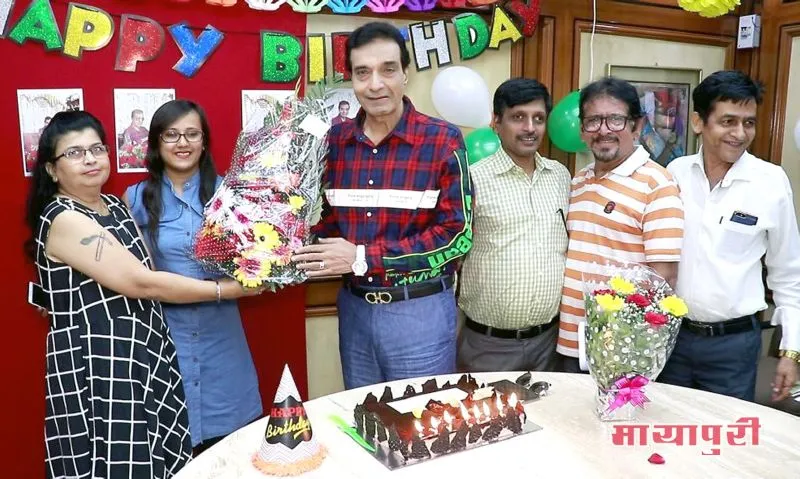 एक्टर, प्रोडूसर, डायरेक्टर धीरज कुमार ने ऑफिस स्टाफ के साथ मनाया जन्मदिन