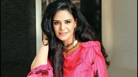 Mona Singh turns 40, know interesting facts about the actress | मोना सिंह  का जन्मदिन: टीवी पर 'जस्सी जैसी कोई नहीं' के जरिए बनाई पहचान, कभी विद्युत्  जामवाल से होने वाली थी