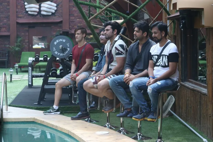 Bigg Boss-13, Day-11: बदल रहे रिश्ते, बढ़ रही है घरवालों के बीच बहस !