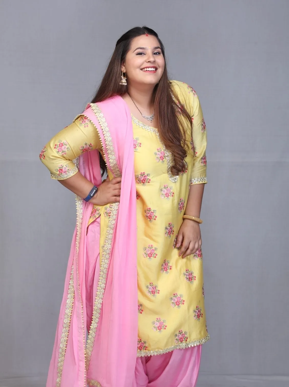 ‘’इस शो के साथ, हम सोनी सब के कलाकारों को साथ ला रहे हैं’’, यह बात अनुषा मिश्रा ने सोनी सब के नये शो ‘कुछ स्‍माइल्‍स हो जाये...विथ आलिया’ के बारे में बात करने के दौरान कही