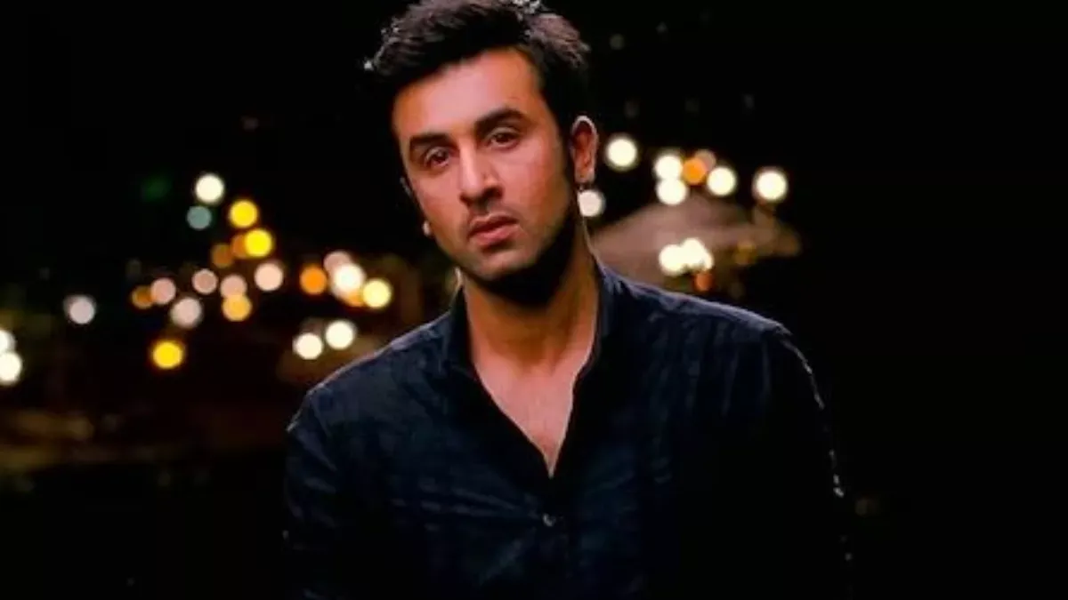 Ranbir Kapoor: स्कूल टाइम में बुली का शिकार हो चुके हैं रणबीर कपूर, पहली  बार छलका एक्टर का दर्द - Ranbir Kapoor Revealed He Was Bullied in School  Time Due to Celebrity