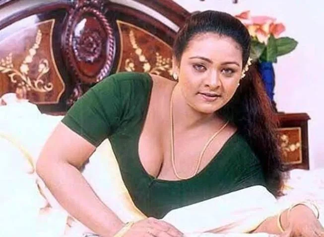 south-indian-actress-shakeela-khan-was-forced-into-adult-films-to-support-siblings-mothe 