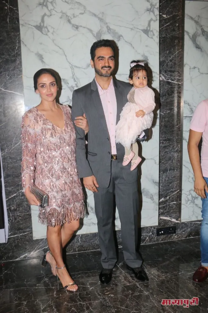 Esha Deol with husband Bharat Takhtani and daughter Radhya.