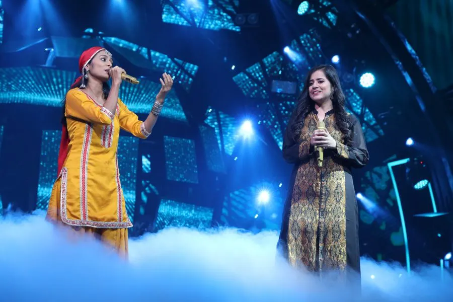 इंडियन आइडल सीजन 11 में टॉप 15 प्रतिभागियों के संग गाने पहुंचे देशभर के मशहूर सिंगर्स