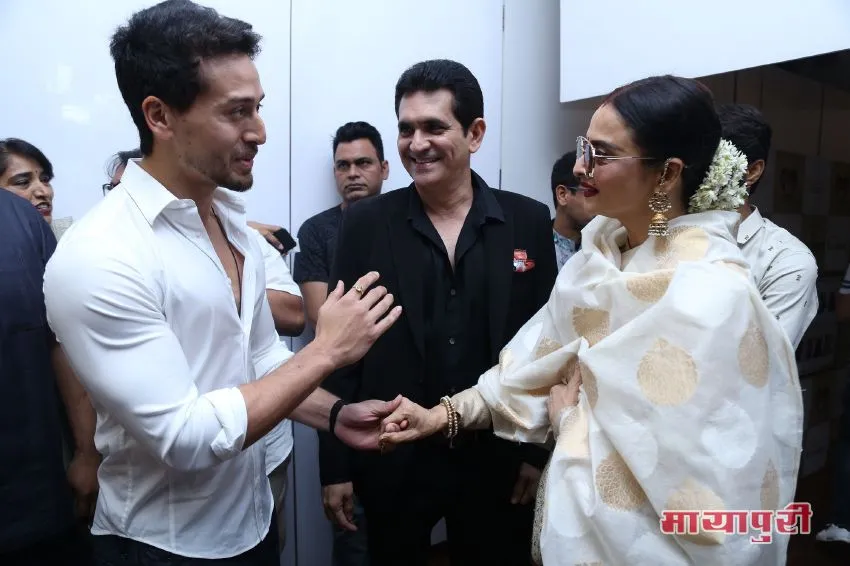 Tiger Shroff, Omung Kumar, Rekha