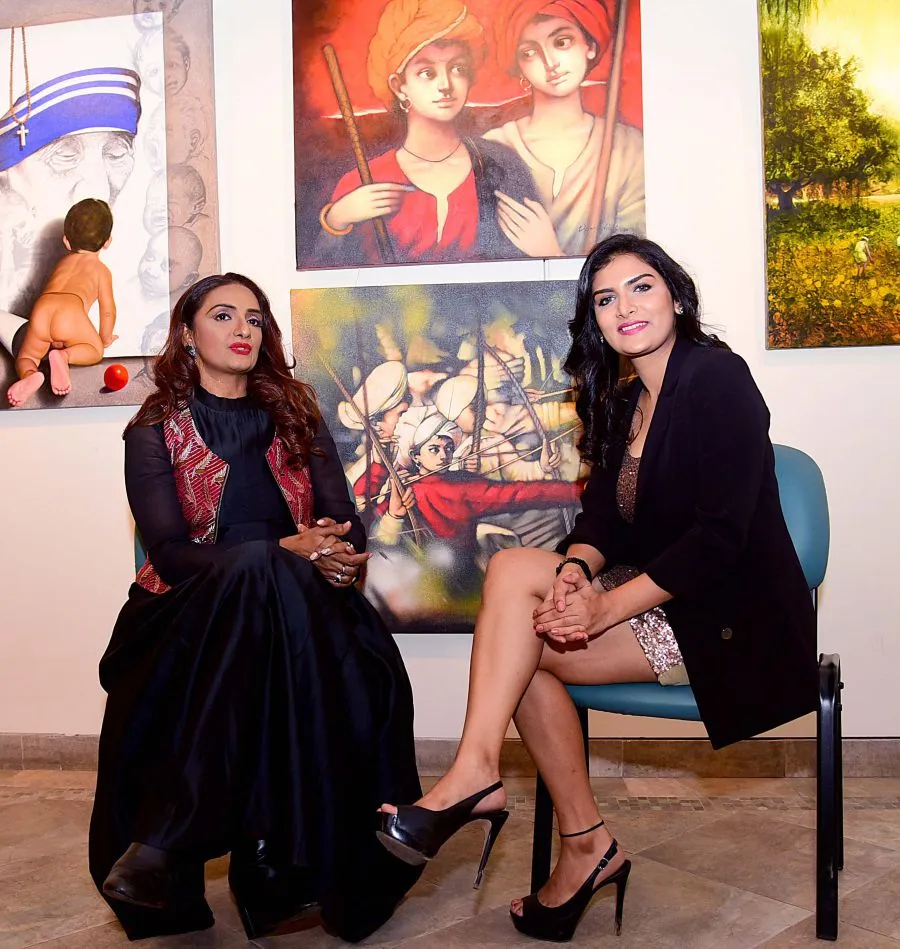 ‘महाराष्ट्र आर्ट फेयर’ प्रदर्शनी के उद्घाटन में पहुंची ऐक्ट्रेस शांतिप्रिया और चारु कश्यप