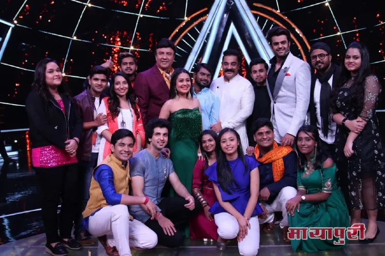 Kamal Haasan with the judges and contestants 