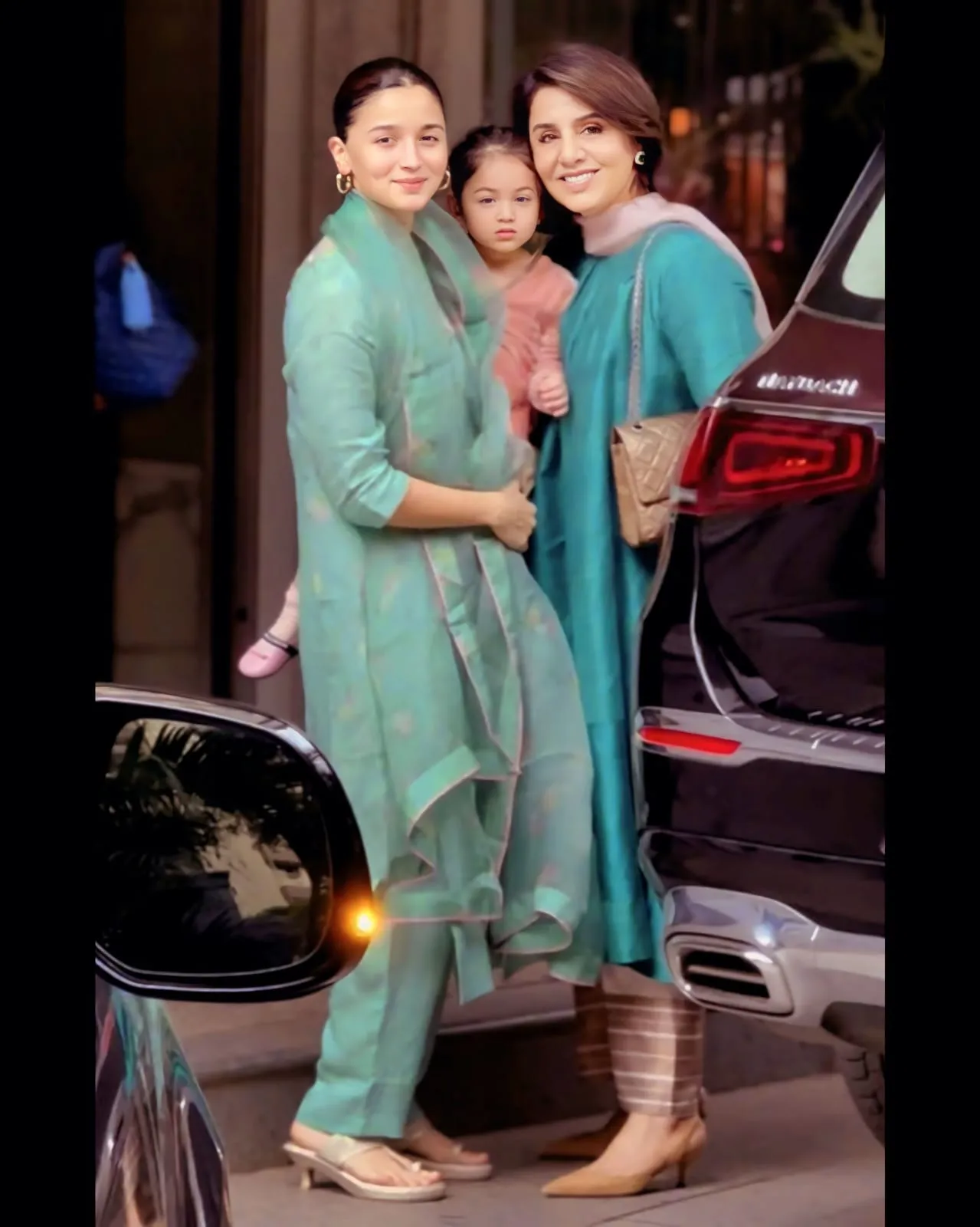 Pics: Alia Bhatt and Raha, Neetu Kapoor, Kareena Kapoor celebrate Raksha  Bandhan - India Today