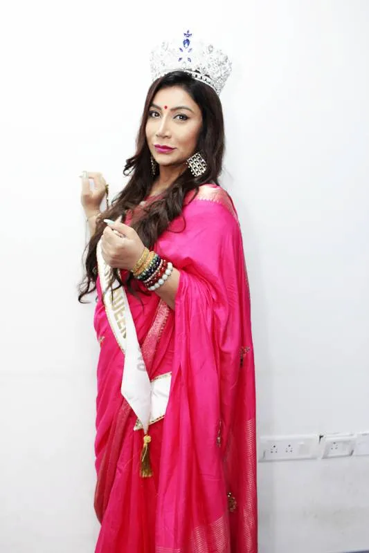ब्यूटी पेजेंट जीतकर मुंबई लौटीं डॉ. नवनिधि के वाधवा का हुआ भव्य स्वागत
