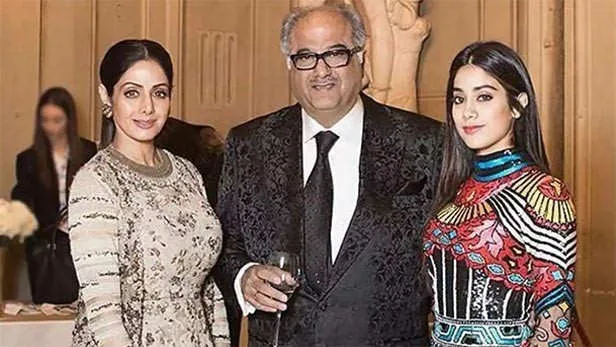 Birthday Special: Janhvi Kapoor with her family | Filmfare.com