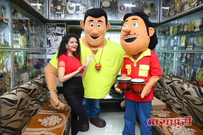 Guru and Bhole with Palak Muchhal