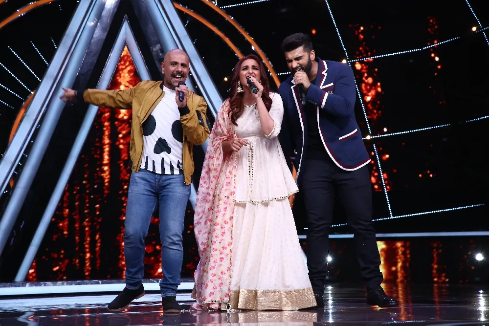 Vishal Dadlani, Parineeti Chopra and Arjun Kapoor on Indian Idol 10
