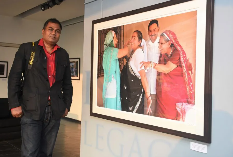 परवेज़ दमानिया और रतन लूथ के साझा प्रयासों से ताओ आर्ट गैलरी में शांतनु दास की पारसी समुदाय की विशिष्टताओं को दर्शाती फ़ोटो प्रदर्शनी