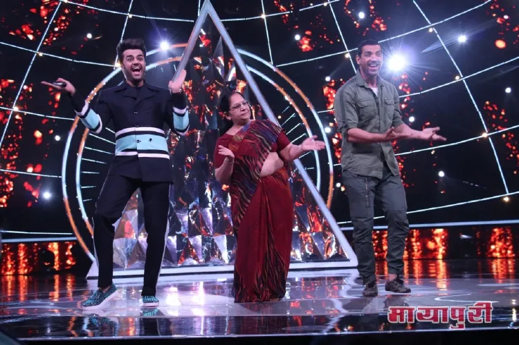 Maniesh Paul and John Abraham dancing with Dadi 