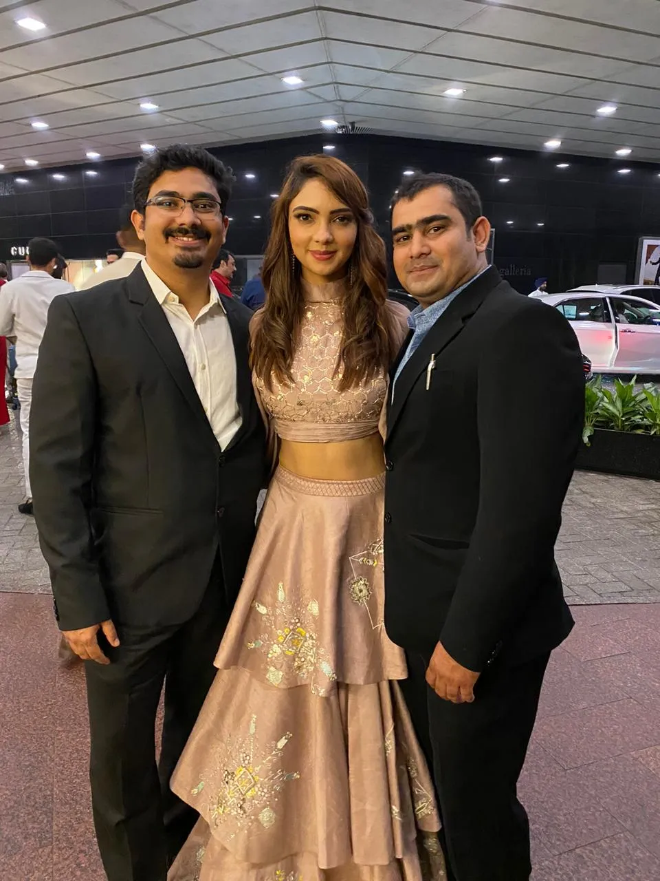 सिबलिंग्स डे के अवसर पर, ज़ी टीवी के अभिनेता अपने भाई बहन¨ के साथ अपनी याद¨क¨ साझा कर रहे हैं