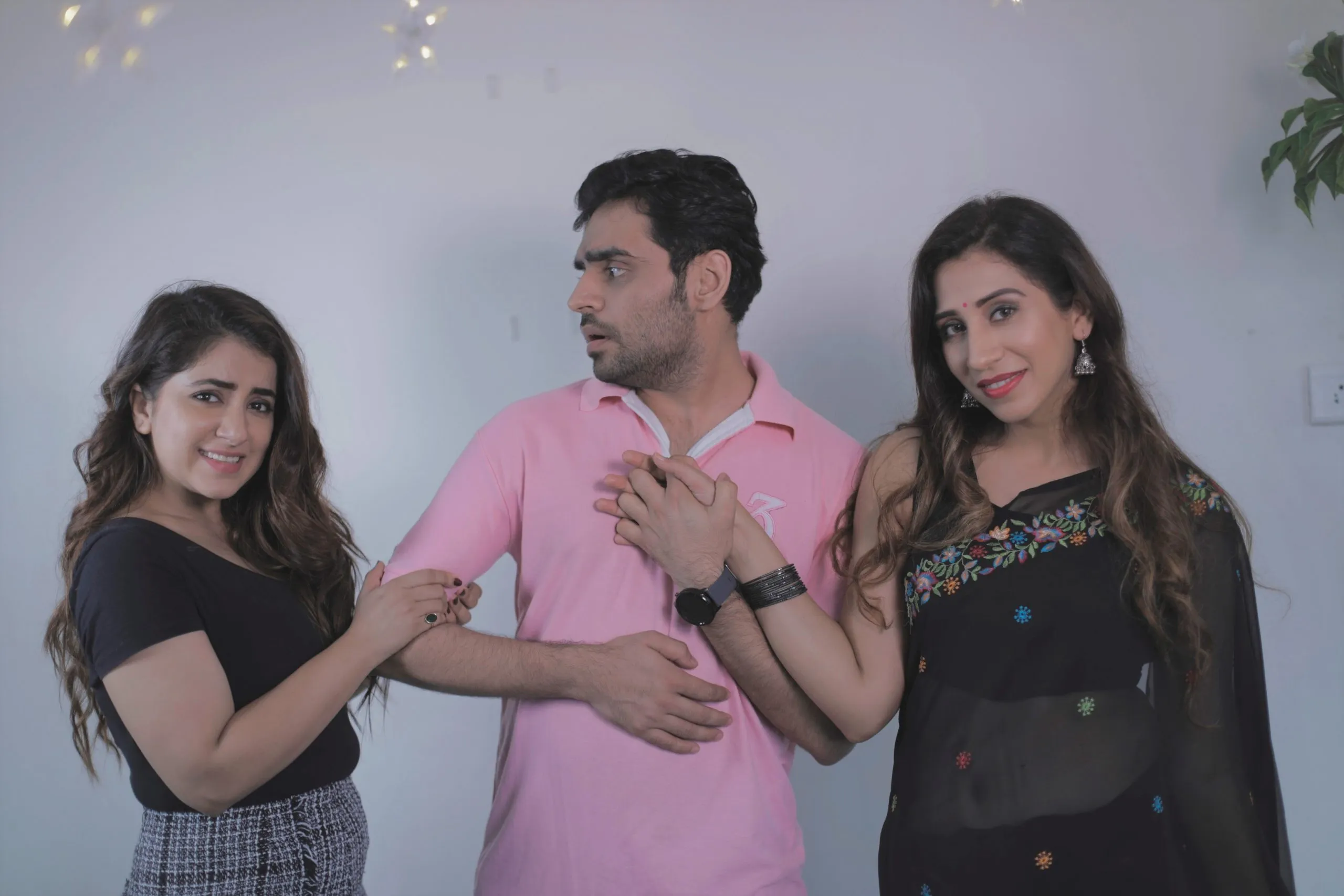 डिजिटल स्टार सतीश रे दिखेंगे 