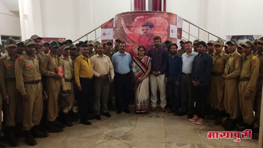 बेलगाँव के मराठा रेजिमेंट जवान के लिए आयोजित हुआ मराठी फिल्म छत्रपति शासन का प्रीमियर शो