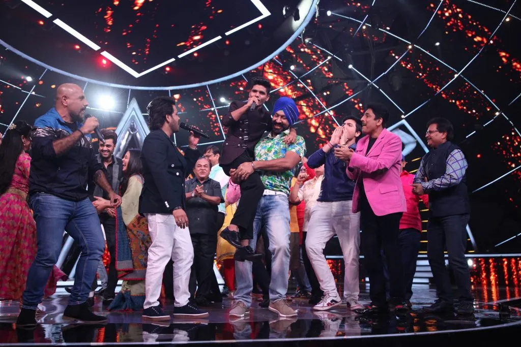 Taarak Mehta Ka Ooltah Chashma team on Indian Idol 10
