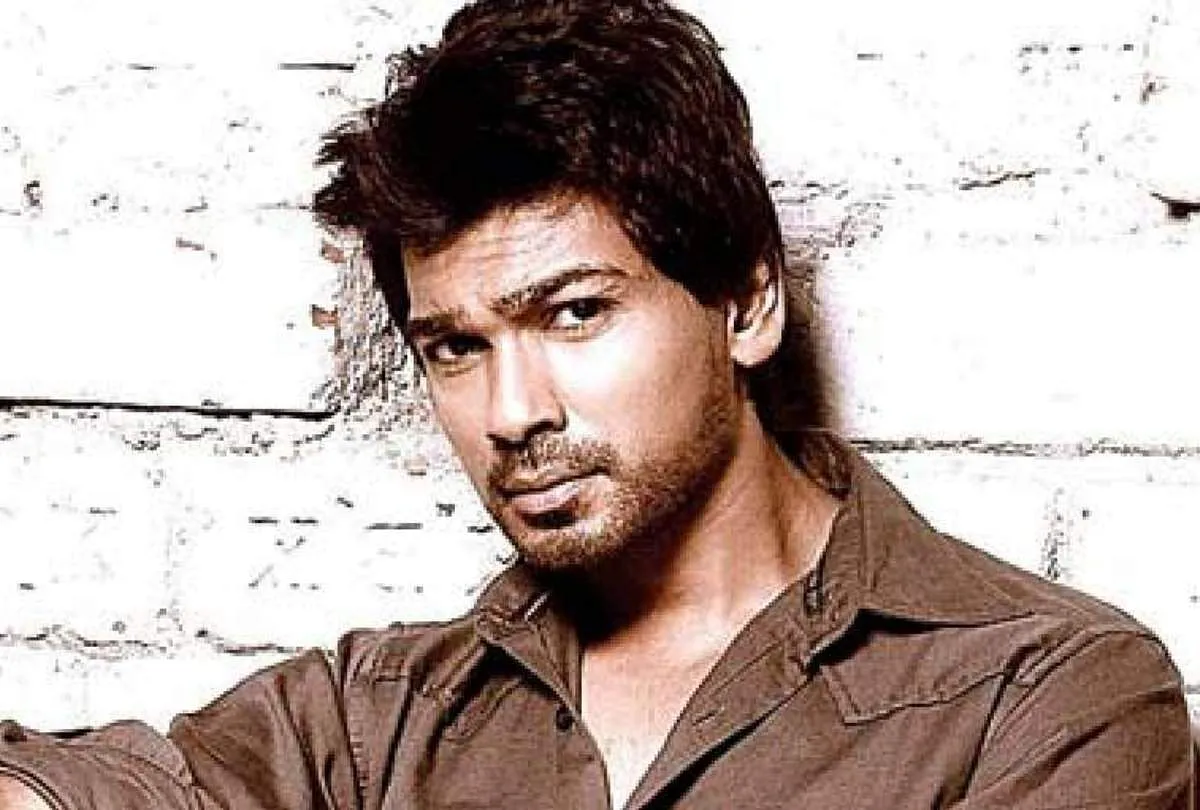 Nikhil Dwivedi Birthday Special Know Unknown Facts About Him -  Entertainment News: Amar Ujala - एक्टिंग के लिए निखिल द्विवेदी ने छोड़ दी  थी बैंक की नौकरी, अब तक की हैं कुल पांच फिल्में