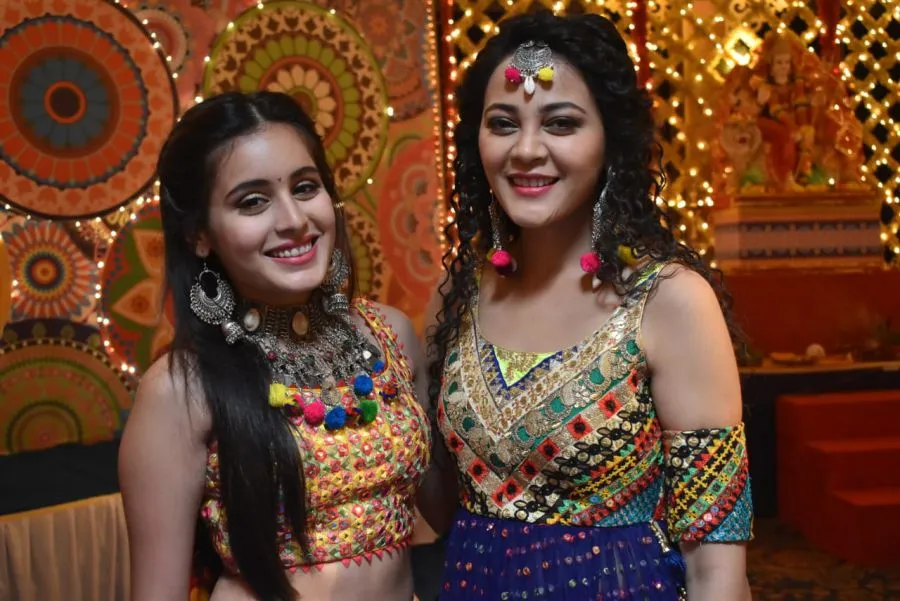 ‘ये रिश्ते हैं प्यार के’ की टीम ने ऐसे सेलिब्रेट की डांडिया नाइट