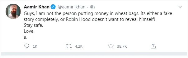 एक्टर आमिर खान ने नहीं रखवाए आटे की थैली में 15 हजार रुपए, बोले - किसी रॉबिन हुड का काम है