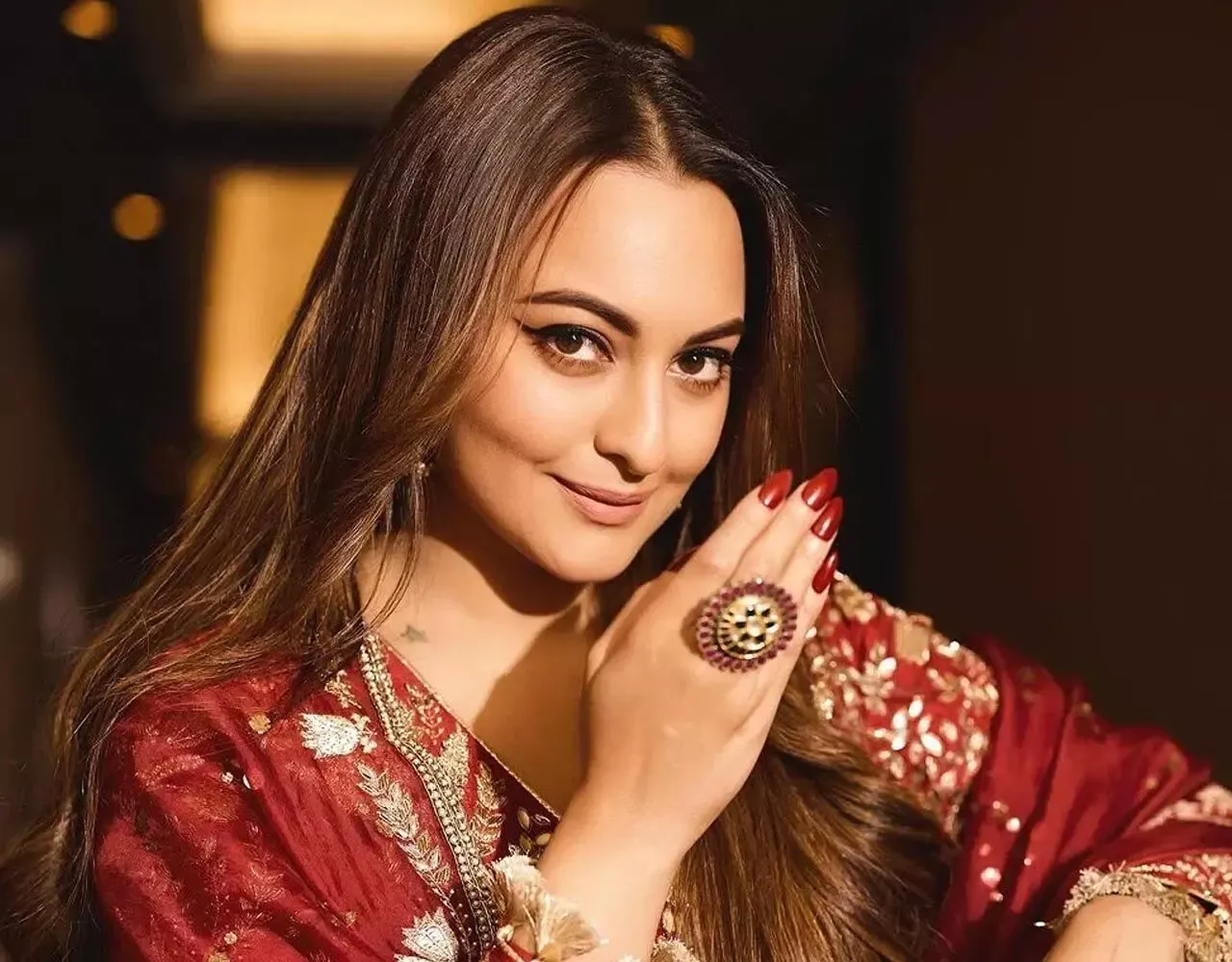 Sonakshi Sinha News: राजनीति में एंट्री लेंगी सोनाक्षी सिन्हा! क्या अब  एक्टिंग की दुनिया को कहेंगी अलविदा, एक्ट्रेस बोलीं- वहां भी... | Sonakshi  Sinha News ...