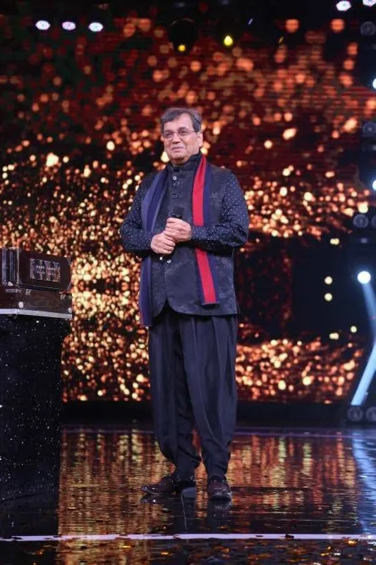 Hindi-When Subhash Ghai was so impressed by the Sa Re Ga Ma Pa contestants that he offered them some wonderful opportunities