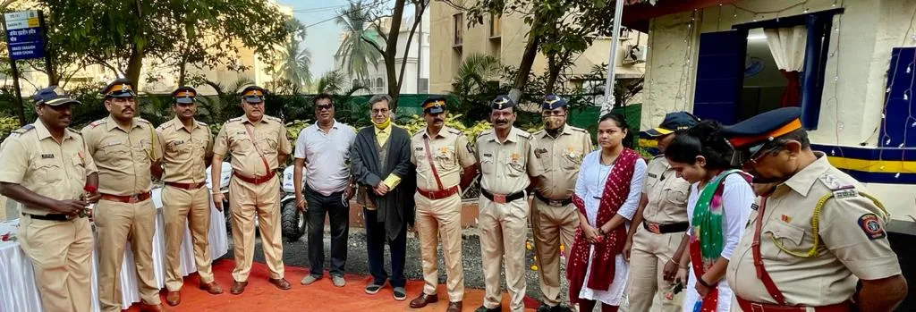 सुभाष घई ने बांद्रा पुलिस चौकी में मनाया अपना गणतंत्र दिवस, exclusive photos