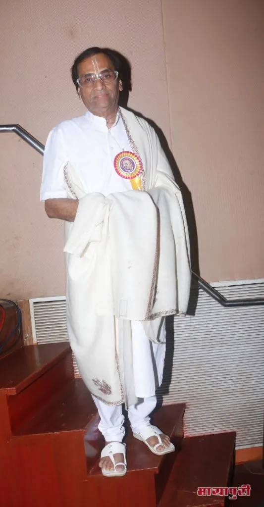 Kavi Narayan Agrawal 