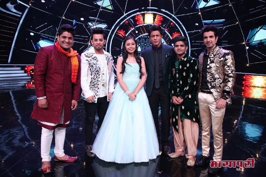 Shahrukh Khan with Top 5 contesntants of Indian Idol 10