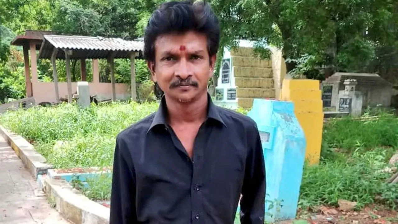 Bijili Ramesh Death News: Tamil actor Bijili Ramesh passes away after a  long battle with chronic illness | - Times of India